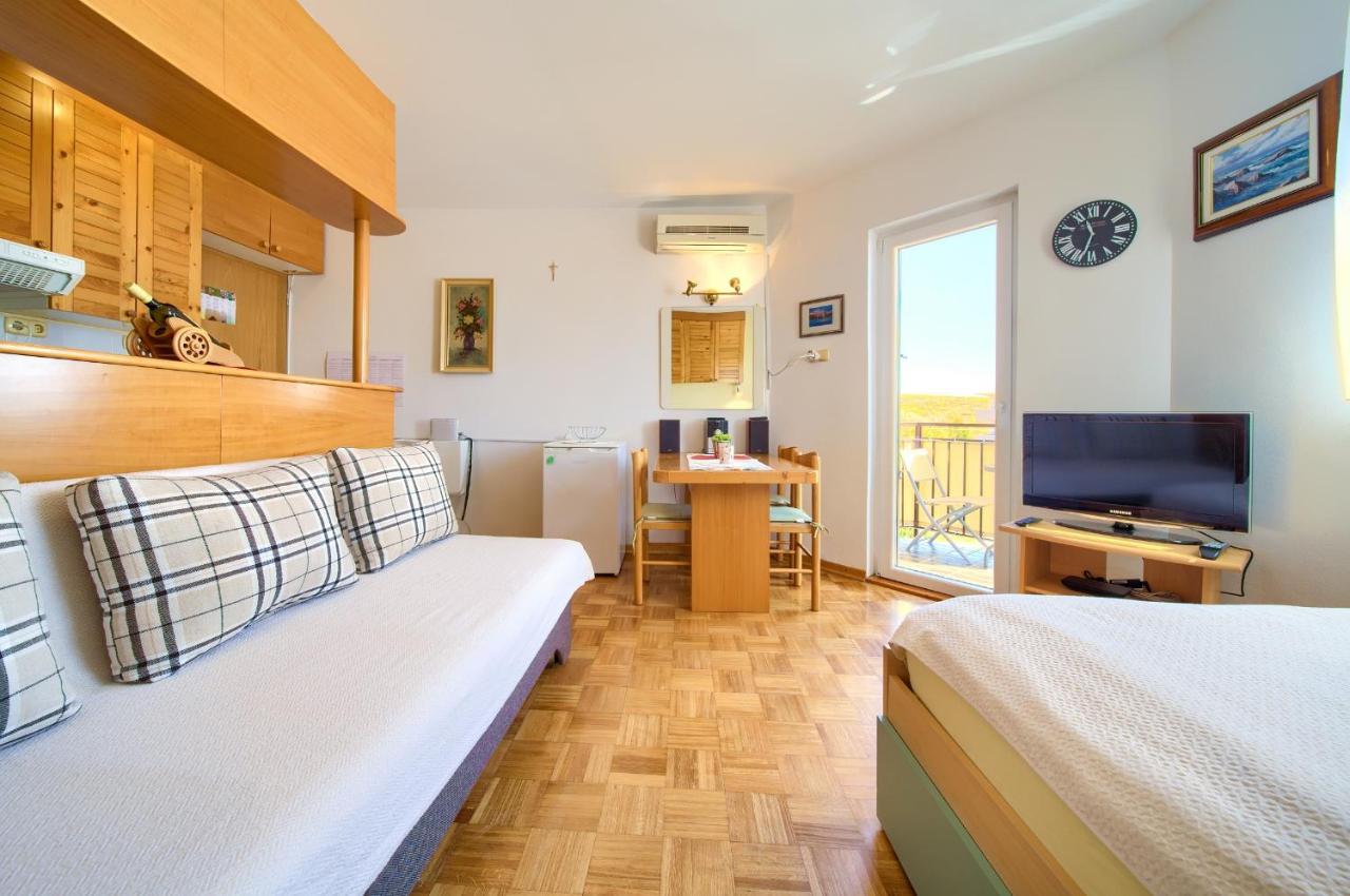 Studio Apartment Vesna Крк Экстерьер фото
